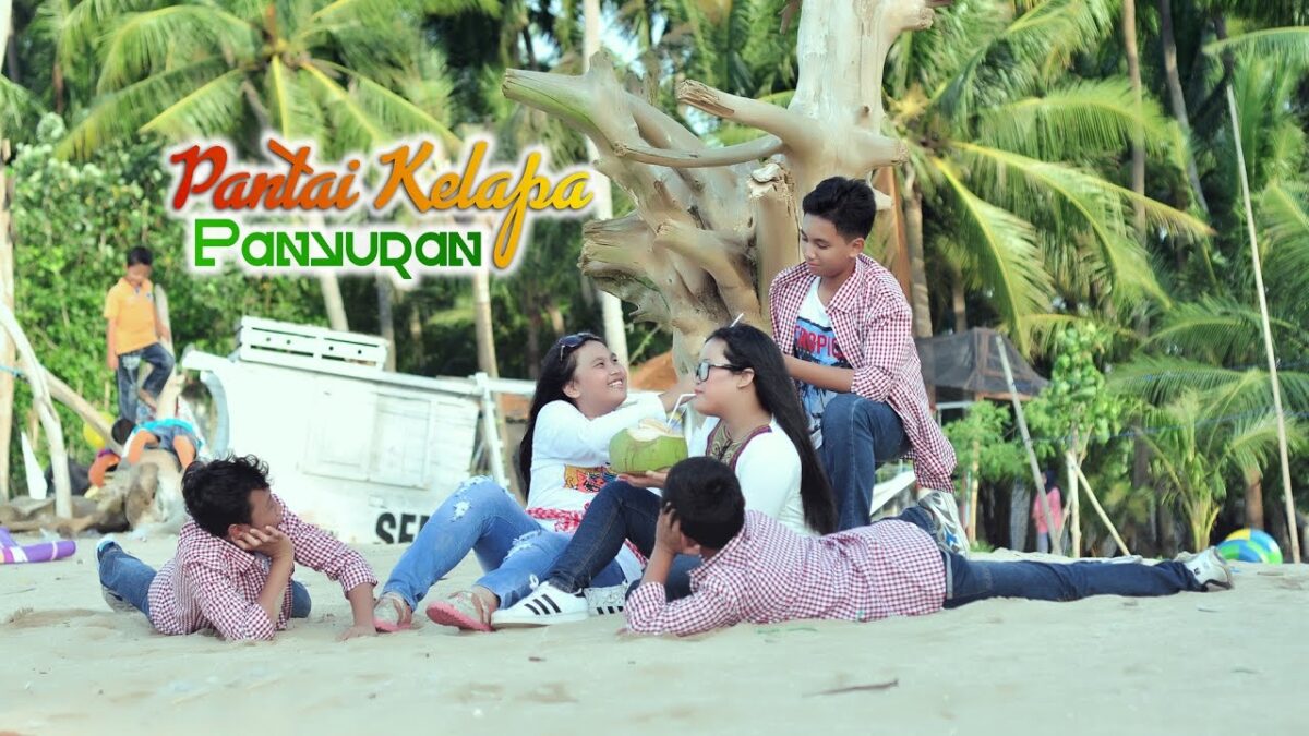 Hiburan%2BRakyat%2BPantai%2BKelapa%2BTuban2.jpg