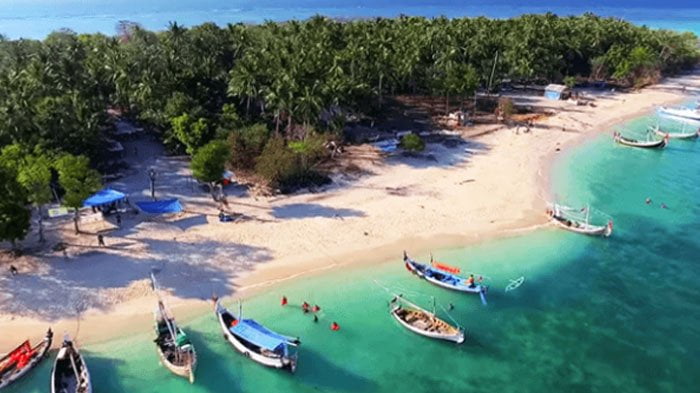 pulau%2Bgili%2BIyang.jpg