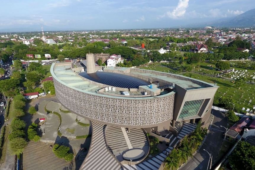 Museum%2BTsunami%2BAceh.JPG