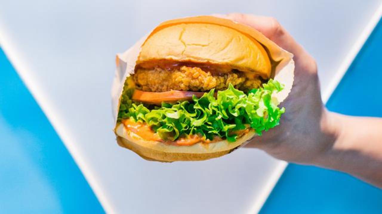 Roti Burger Sederhana Rumahan, Sajian Hemat dan Enak