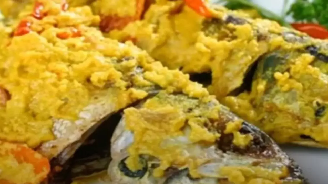 Ikan Kembung Bumbu Kunyit (1)