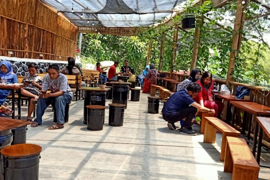 Café Hitz di Trawas