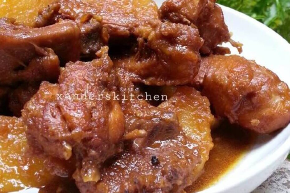 Baked Pastry Ayam Semur (1)