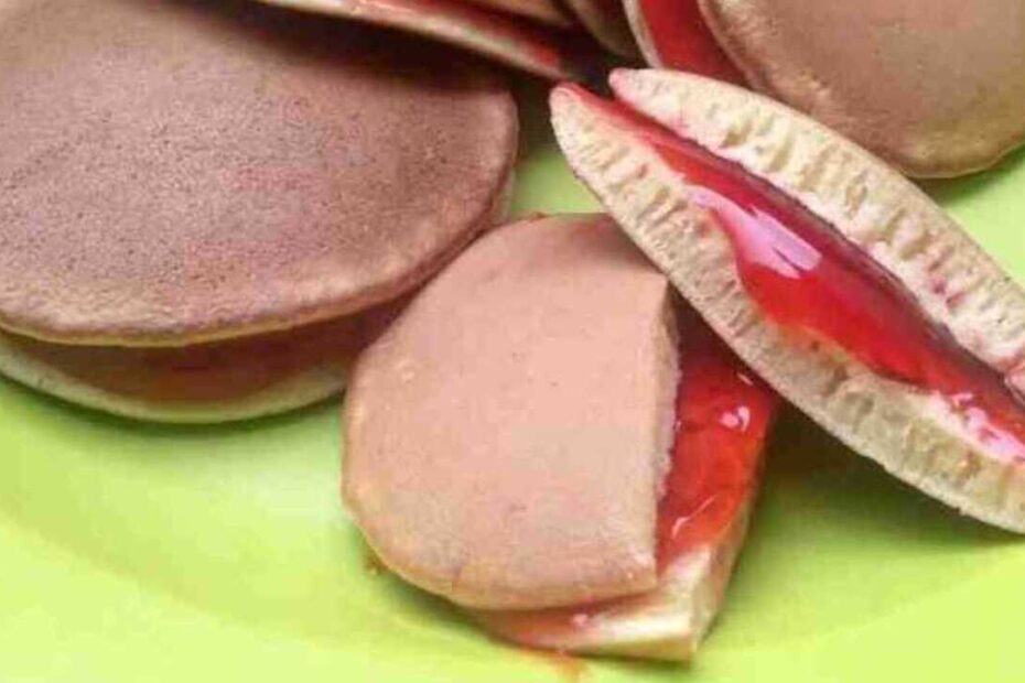Dorayaki Isi Stroberi (1)