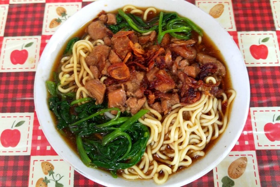 Mie Kangkung Ayam (1)