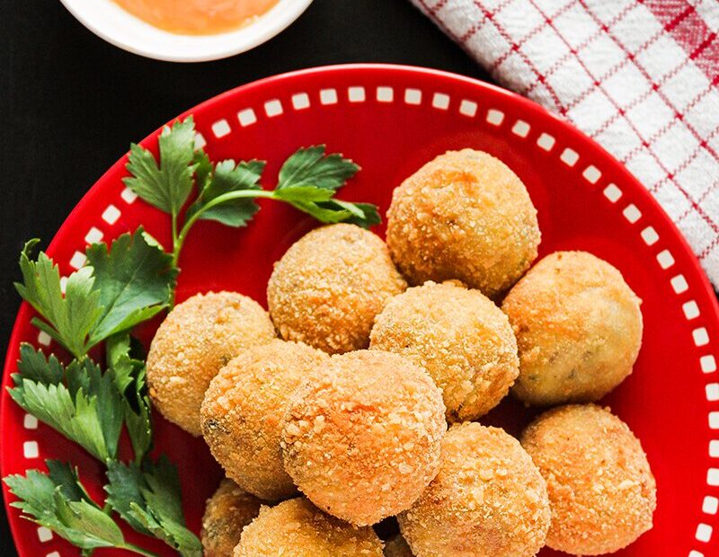 Kue Bitterballen