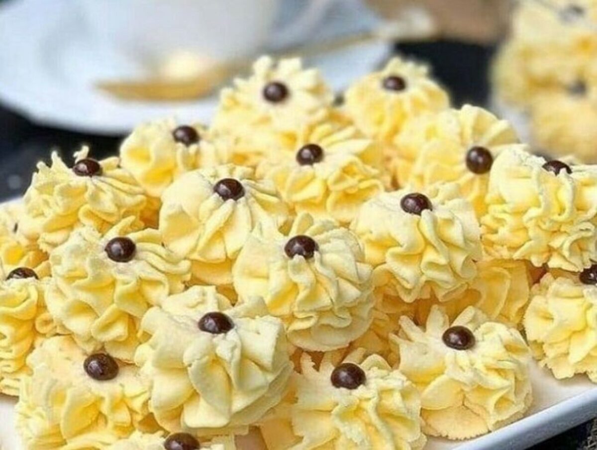 kue kering semprit susu (1)