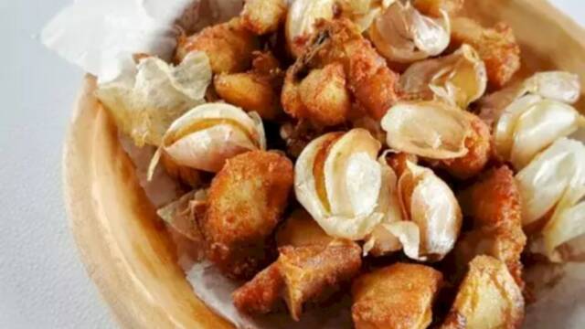 Ayam Goreng Bawang (1)