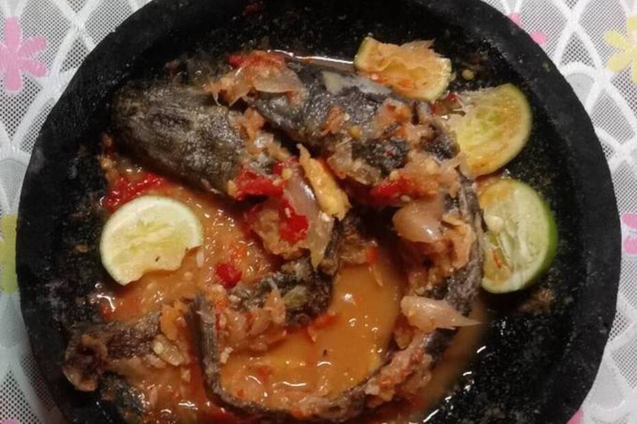 Lele Goreng Sambal Pecak (1)
