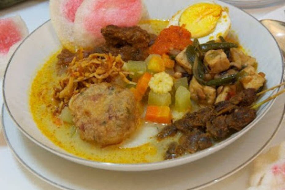Lontong Sayur (1)