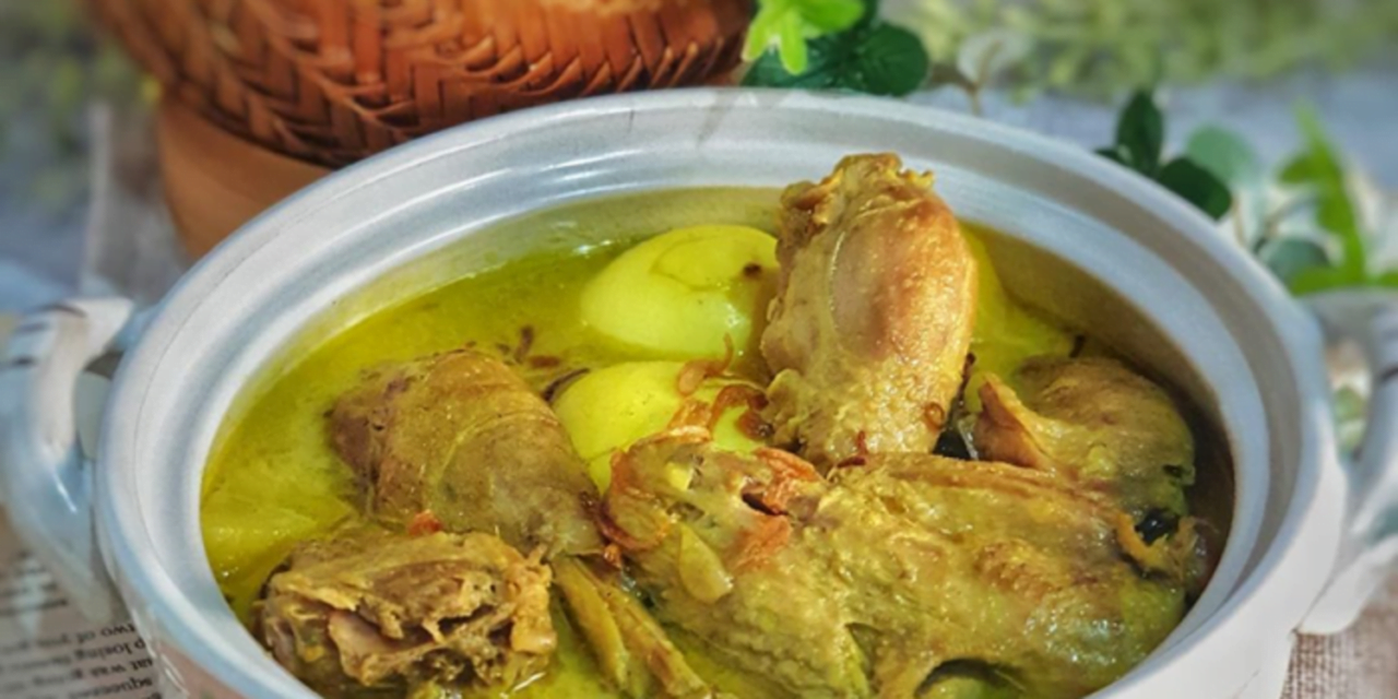 Video cara membuat Opor Ayam Kampung - TOPWISATA