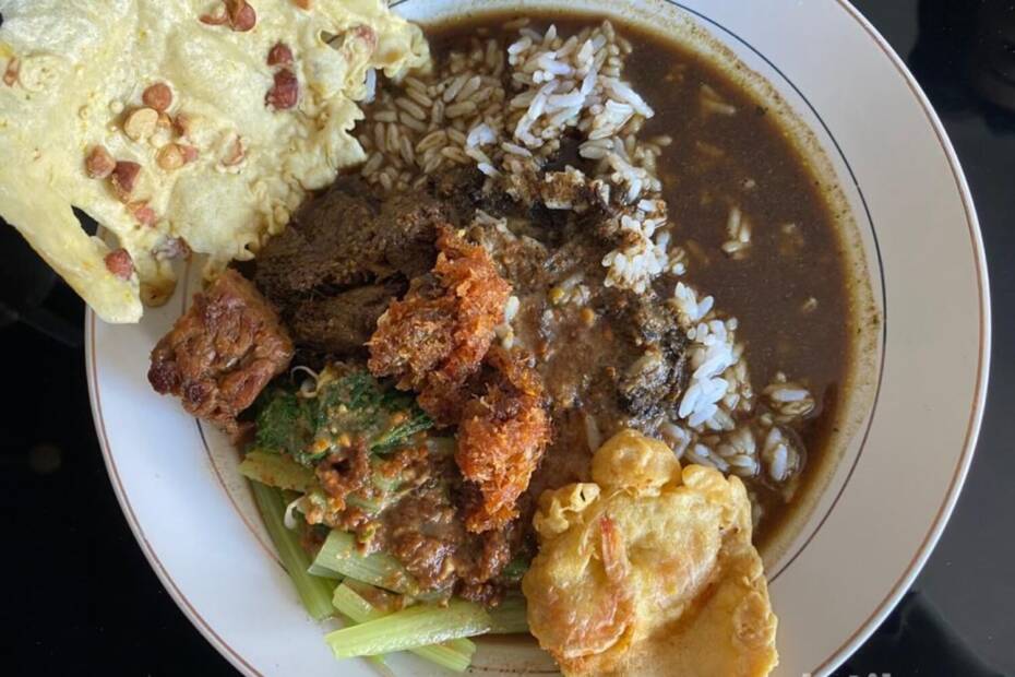 Pecel Rawon Khas Banyuwangi (1)