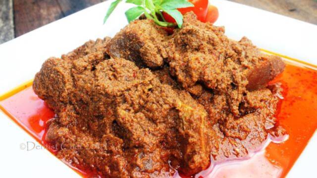 Rendang Sapi Khas Padang (2)