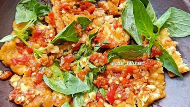 Tempe Penyet Sambal Kencur (1)