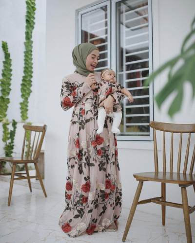 kondangan Dwi Handayani busui