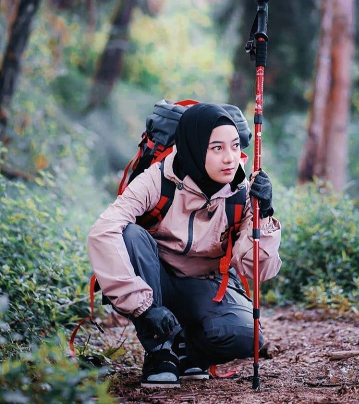 Fullset kostum naik gunung dengan Parka