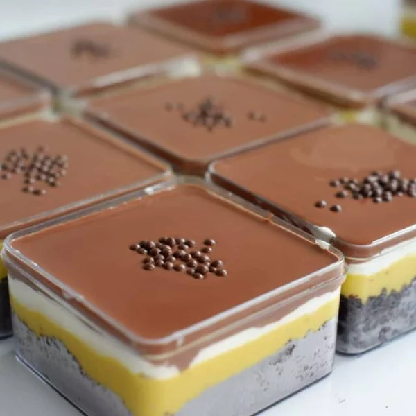 Durian dessert box