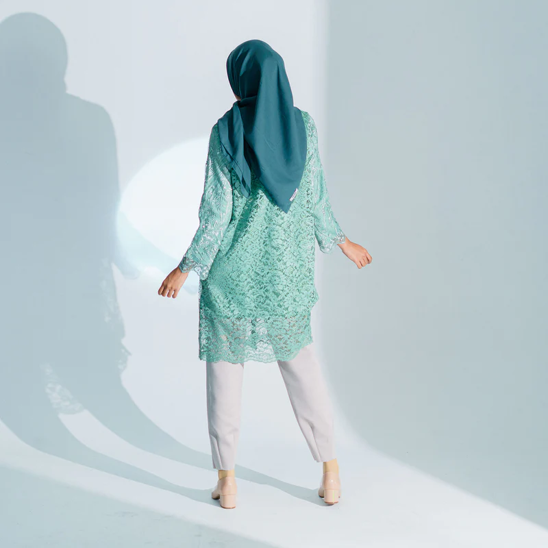 Lace Tunik Dan Basic Pants