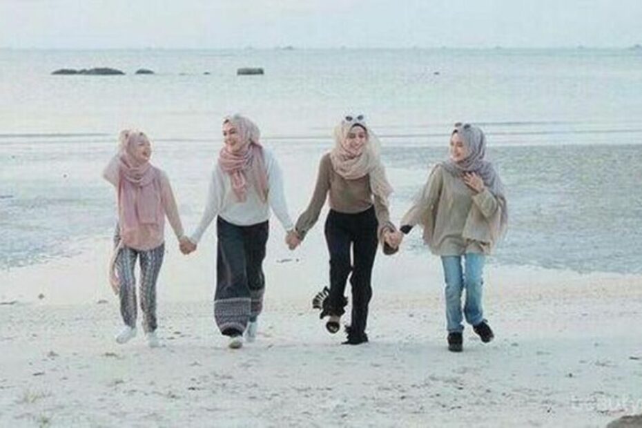 OOTD Kepantai Hijab (1)