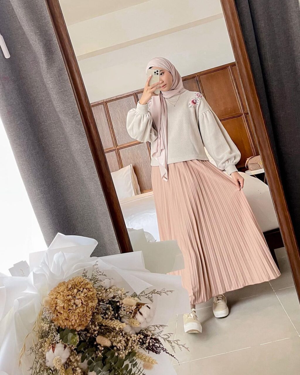 Rok Plisket Dan Cardigan