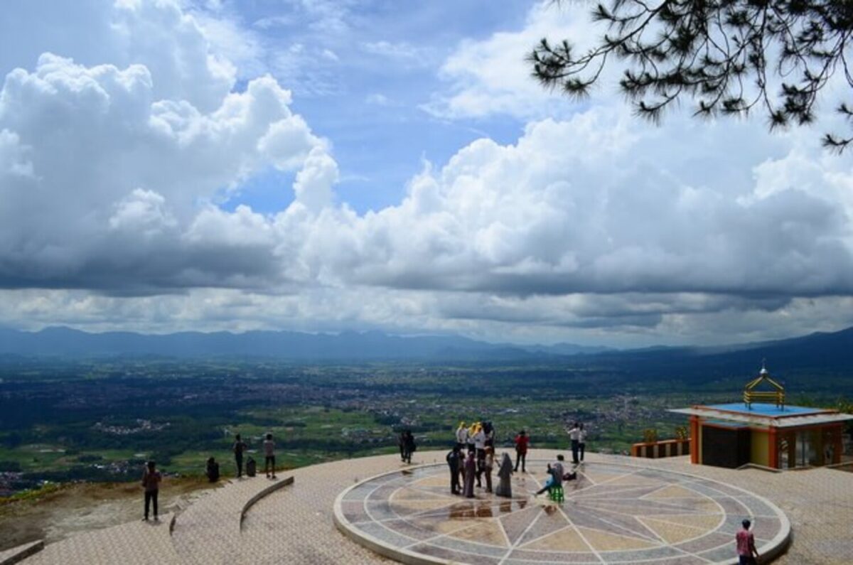 Wisata Janjang Sajuta (1)