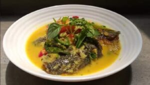 lele goreng bumbu kari