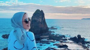Pantai Papuma8 (1)