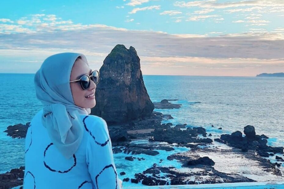 Pantai Papuma8 (1)