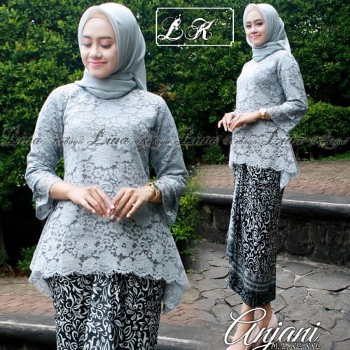 Rok Lilit Hitam Atasan Abu-abu