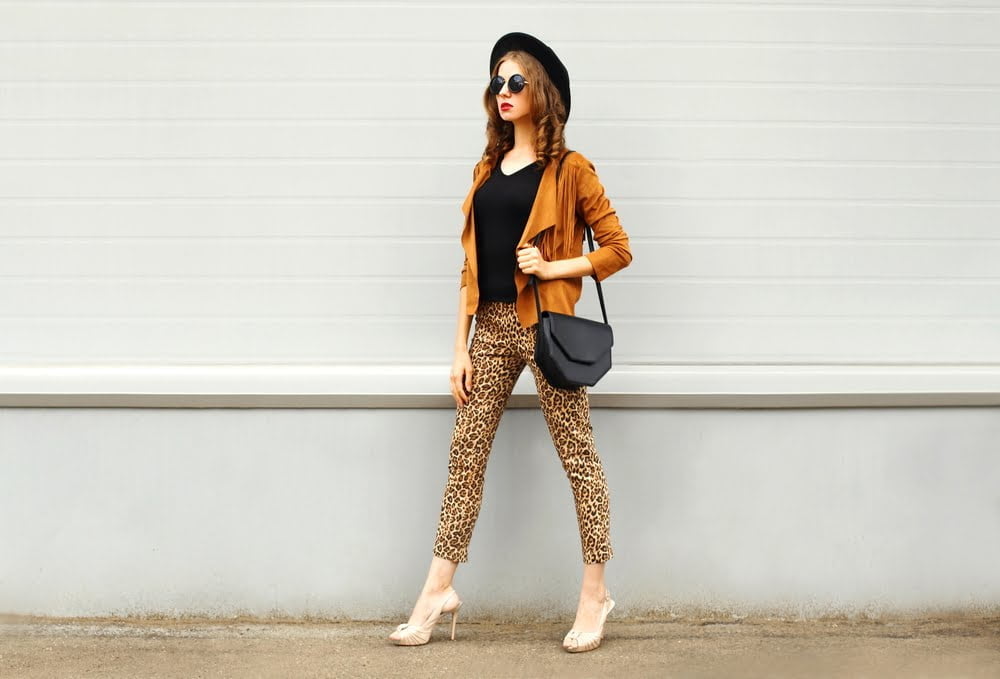 Celana Jogger dengan Atasan Berlapis1