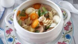 sop ayam makaroni (1)