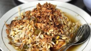 Lontong Balap Khas Surabaya