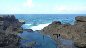 Pantai Kedung Tumpang6 (1)