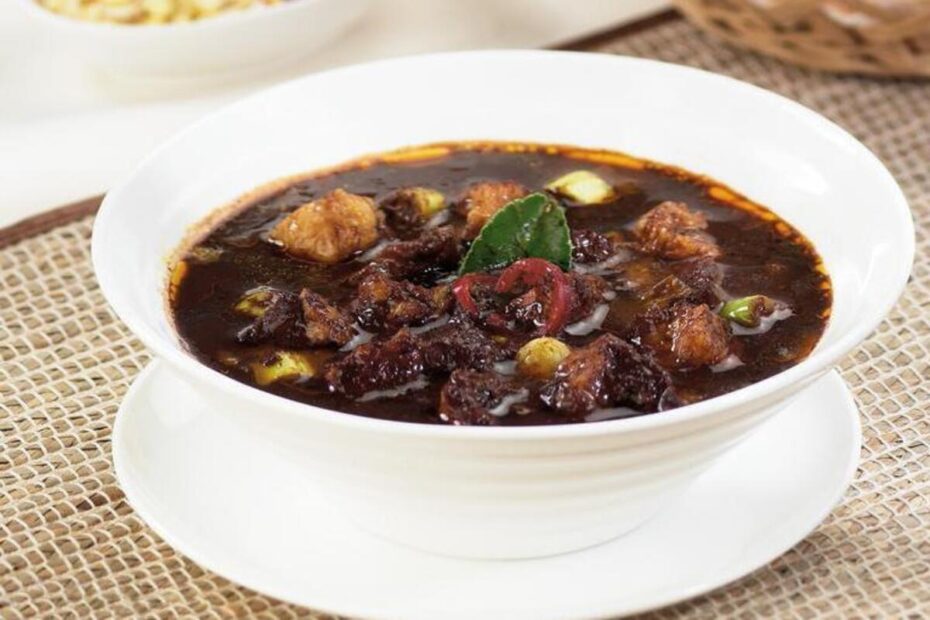 Rawon Daging Khas Surabaya (1)