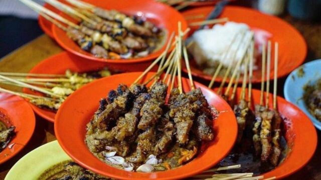 Sate Klopo Khas Surabaya (1)