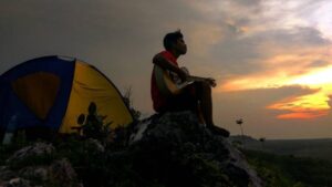 Wisata Bukit Larangan Panceng4 (1)