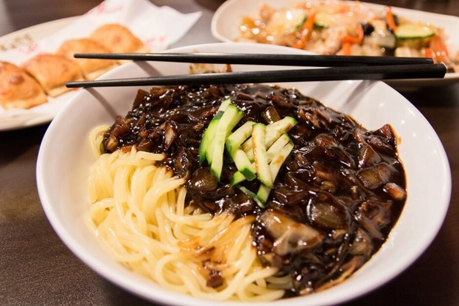 Jajangmyeon