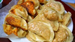 Kimchi Mandu