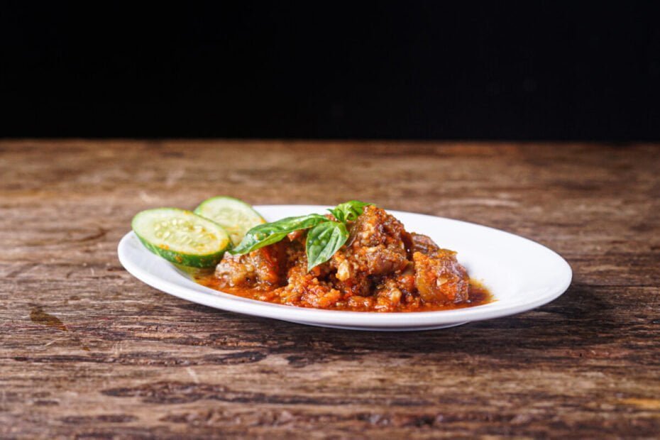 Oseng Mercon Kulit Ayam