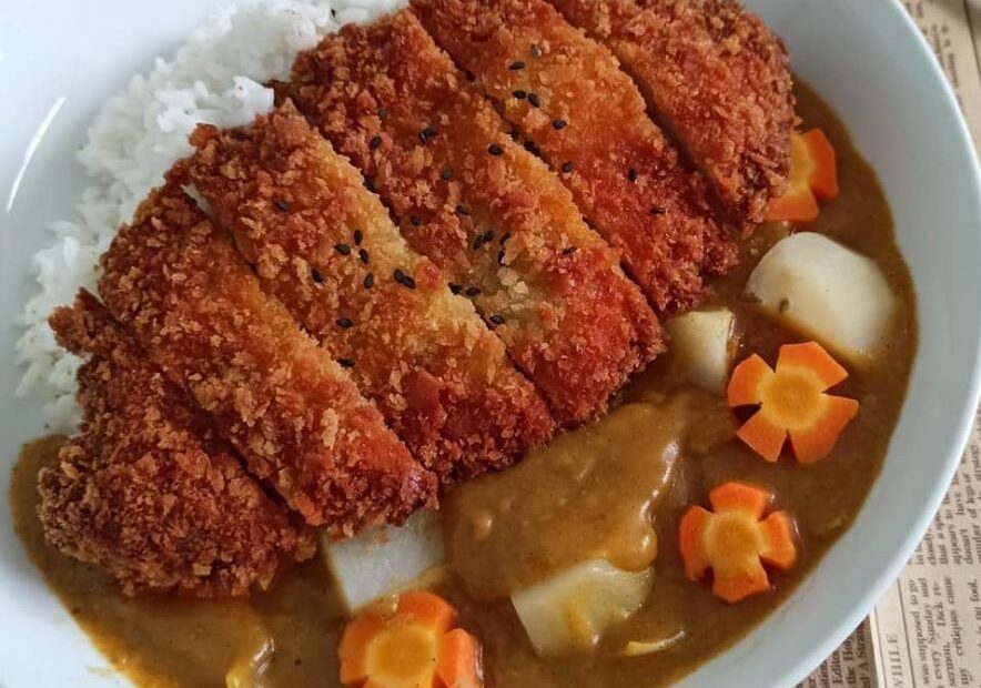 Chicken Katsu Saus Kari1