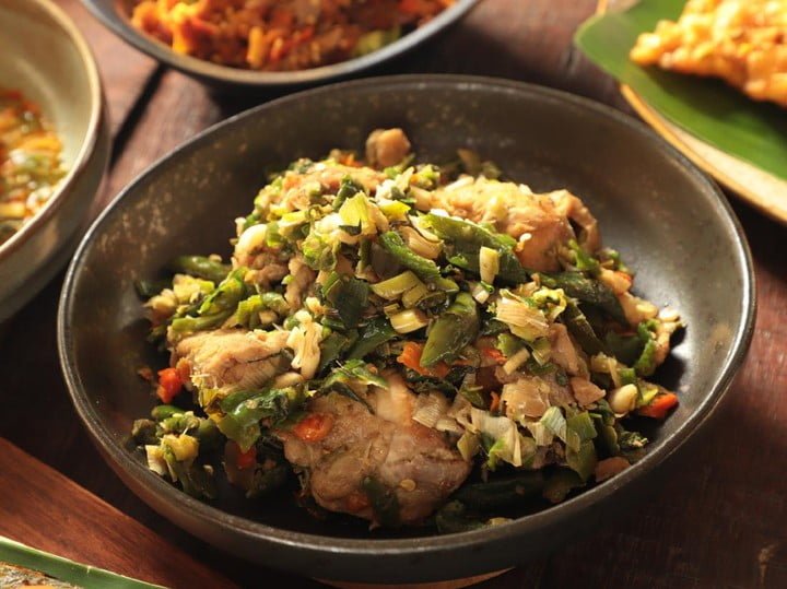 Ayam Woku Kemangi1