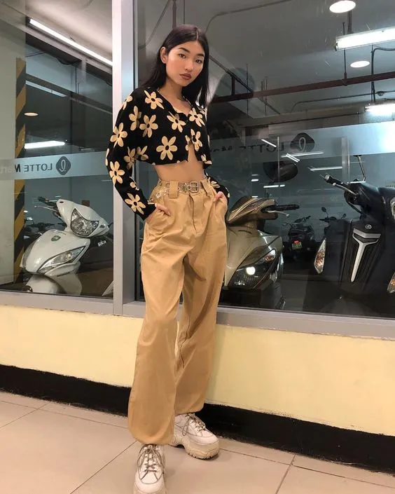 Cardigan Crop Motif