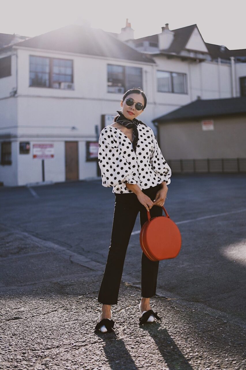 long outer hitam berhiaskan polkadot putih