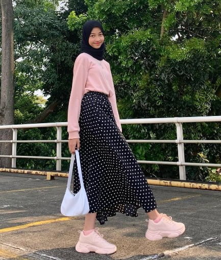Rok Polkadot Dan Sweater Polos