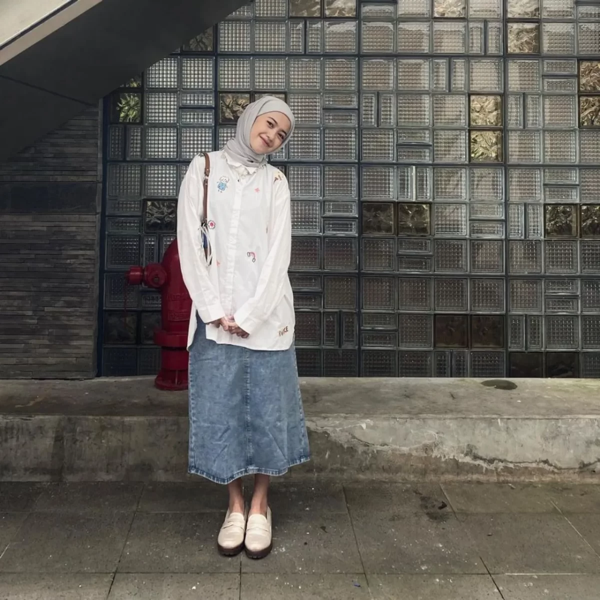 ootd Kemeja dan Rok Denim