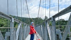 kuliner Jembatan Gantung dan Gondola Girpasang1