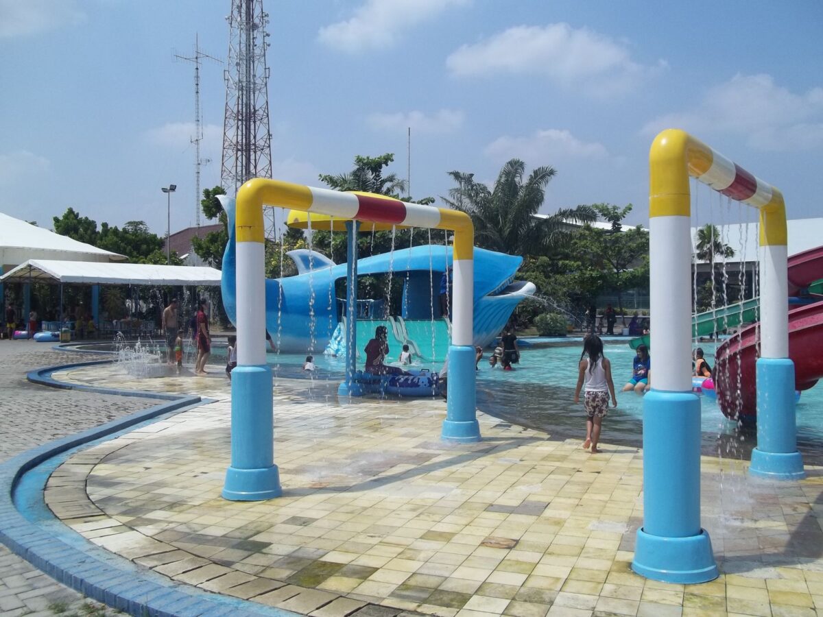 Kolam Renang Junior