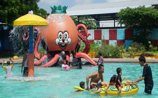 Octopus Pool Bahari Waterpark