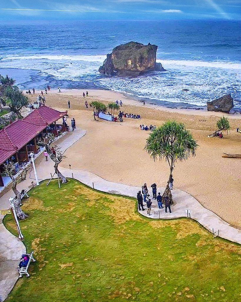 pantai mesra gunungkidul2