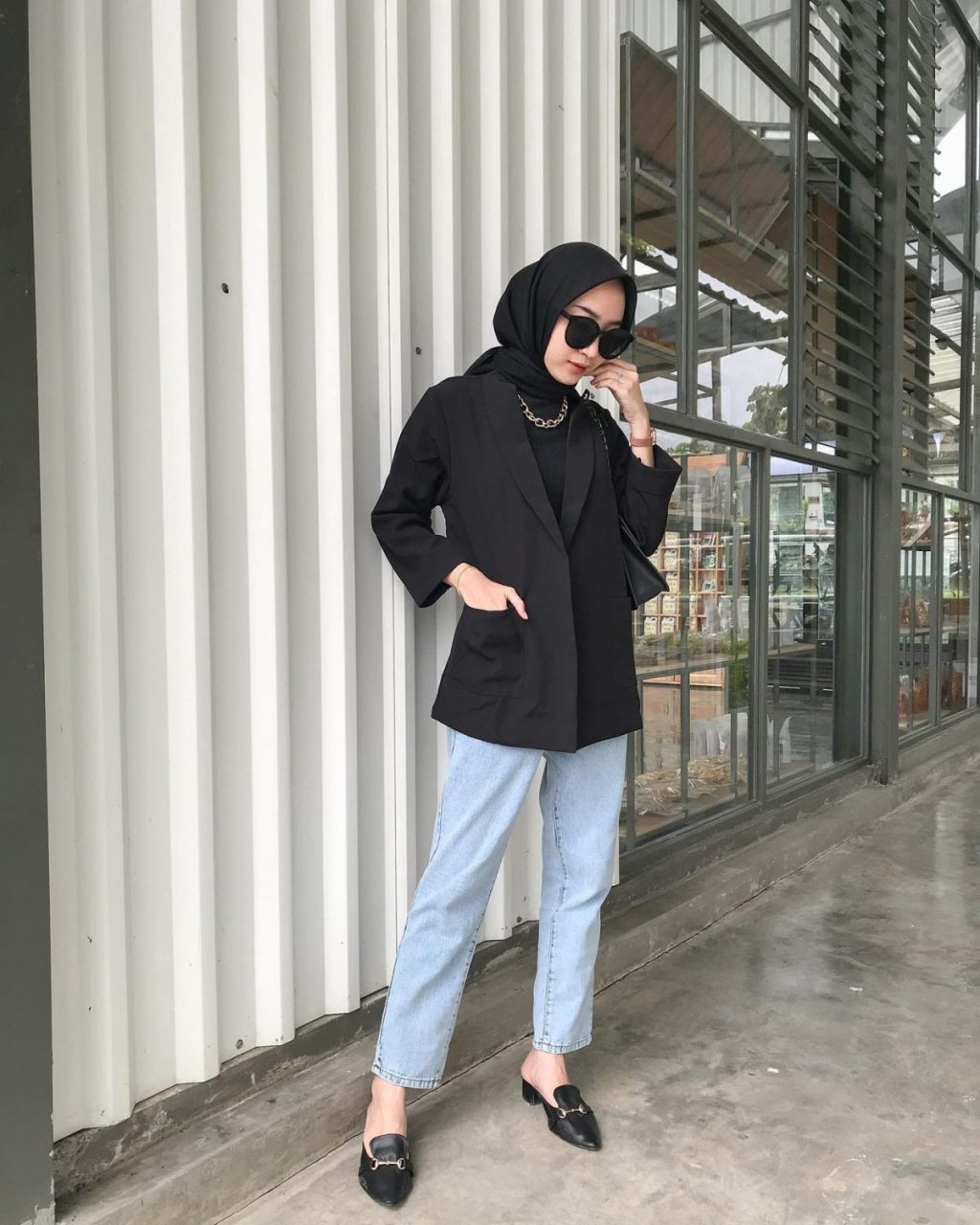 OOTD Blazer Hitam2